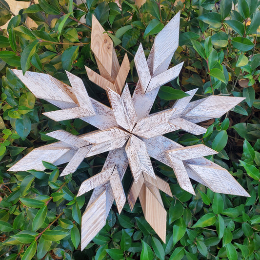 HandmadeWoodSnowflake-PatinaedWhite-Over-sized12